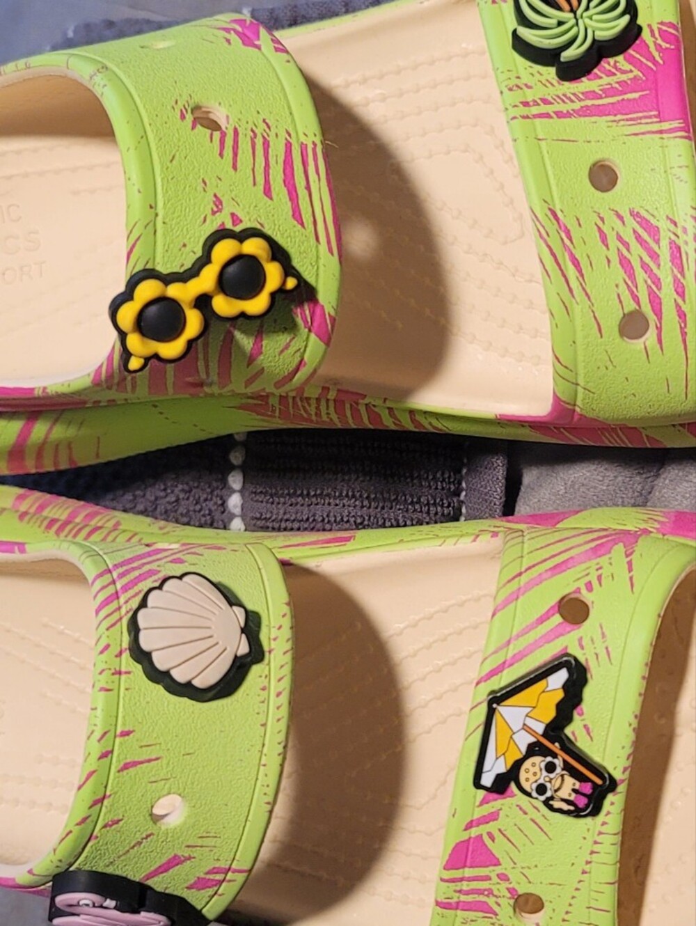 Crocs Spring Break Platform Sandals 🏖🌞🐢🌊🏄‍♂️ Discontined - Picture 8 of 12